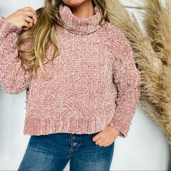 DOLLS KILL POL Blush Pink Rose Chunky Oversized Turtleneck Crop Pullover Sweater - Picture 1 of 8